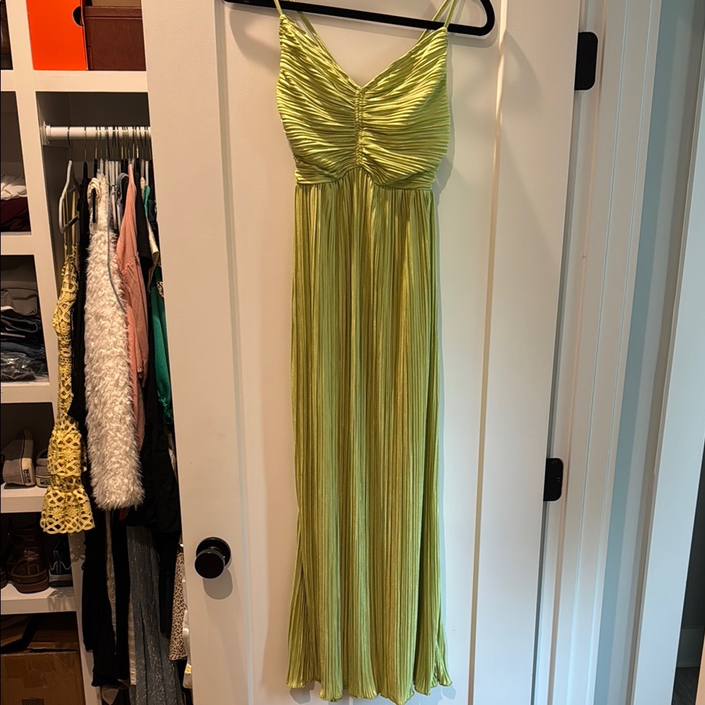 Elegant Green Evening Dress
